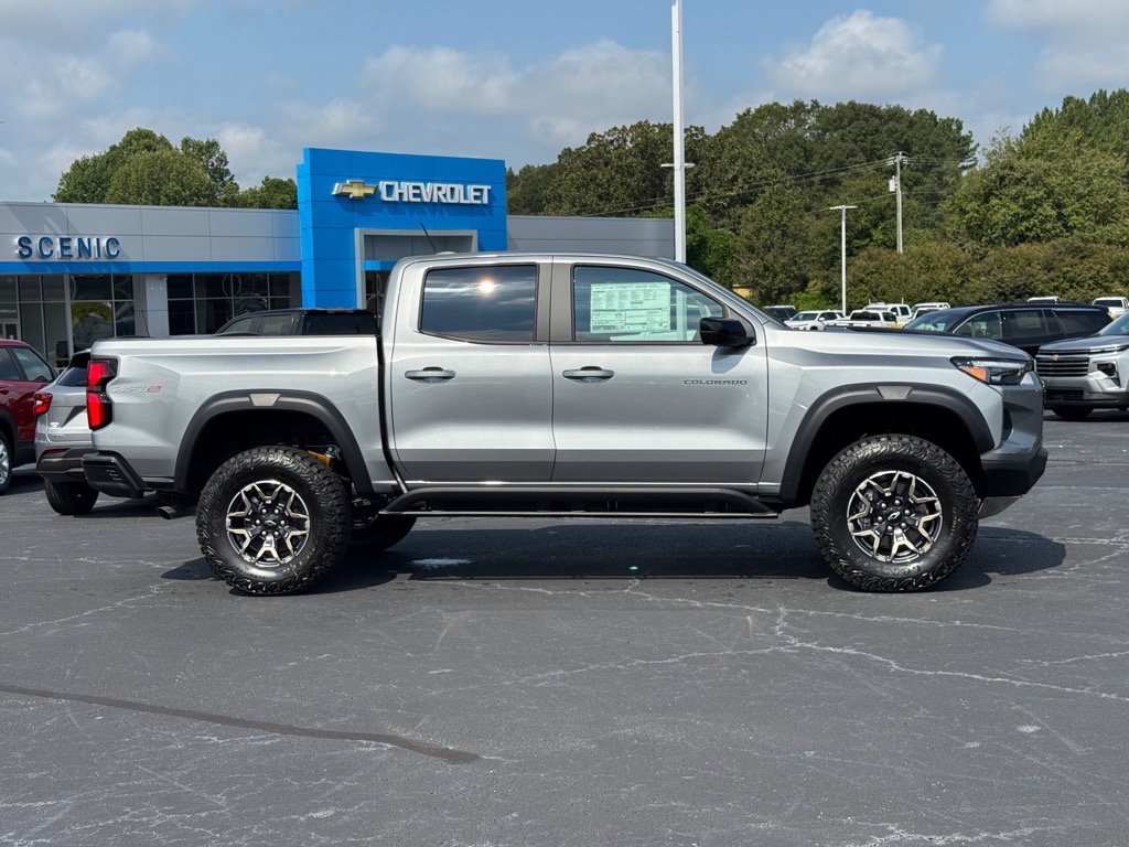 2026 Chevrolet Colorado ZR2 photo 2
