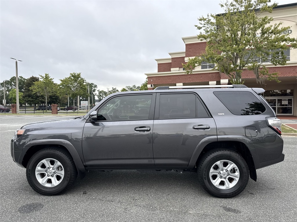 2022 Toyota 4Runner SR5 Premium photo 6