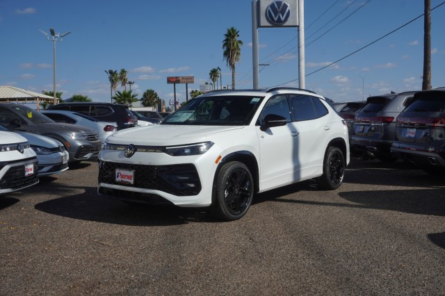 2026 Volkswagen Tiguan SE R-LINE BLACK's photo