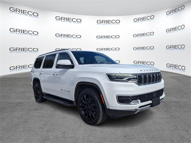 2022 Jeep Wagoneer Series II's photo