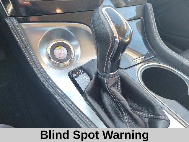 2023 Nissan Maxima SV photo 4