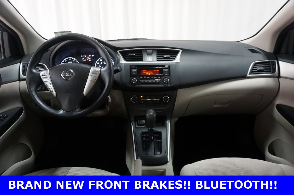2017 Nissan Sentra S photo 6