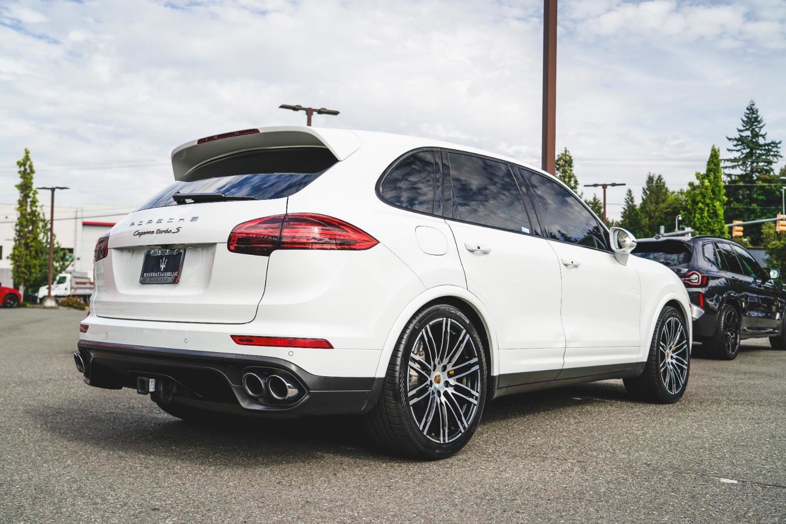 2016 Porsche Cayenne Turbo photo 11