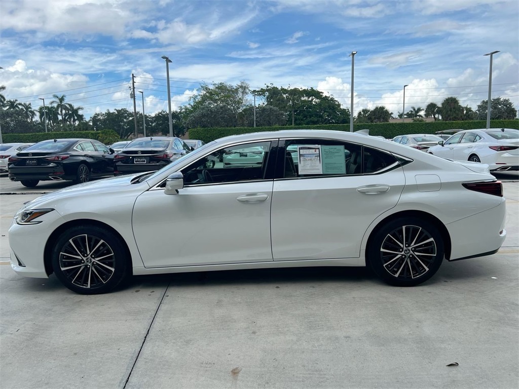2024 Lexus ES 350 Premium photo 3