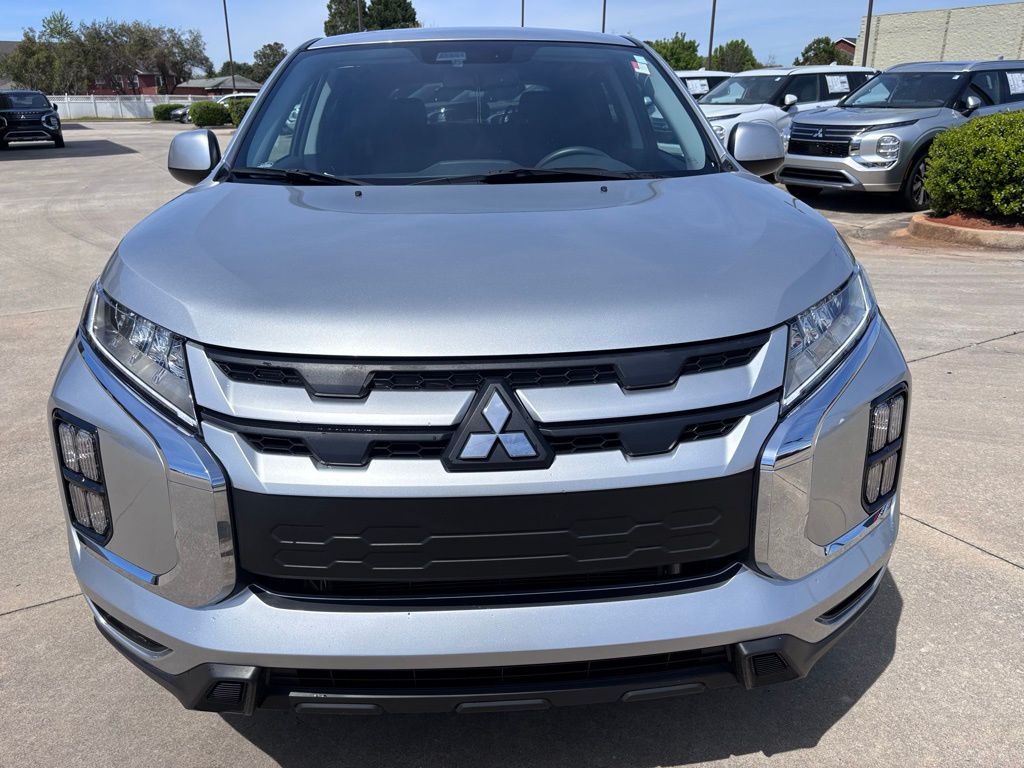 2024 Mitsubishi Outlander Sport ES photo 2