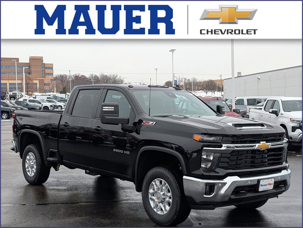 2026 Chevrolet Silverado HD LT's photo