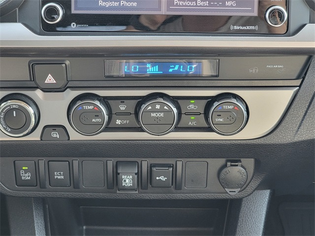 2022 Toyota Tacoma V6 4x4 photo 23