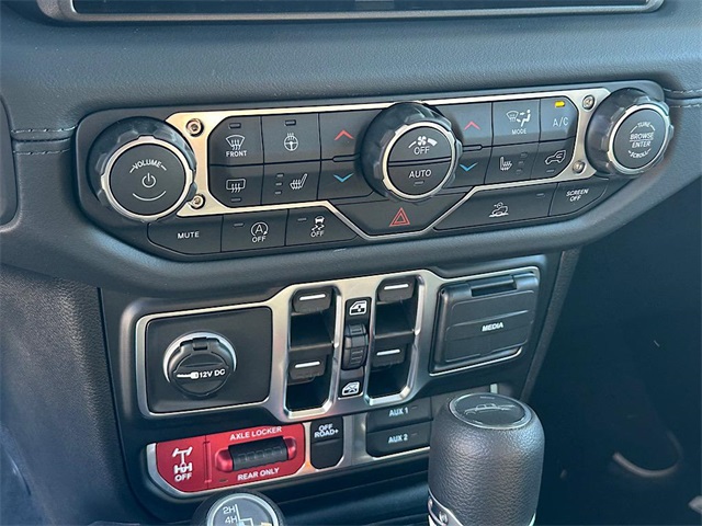 2025 Jeep Gladiator Mojave photo 20
