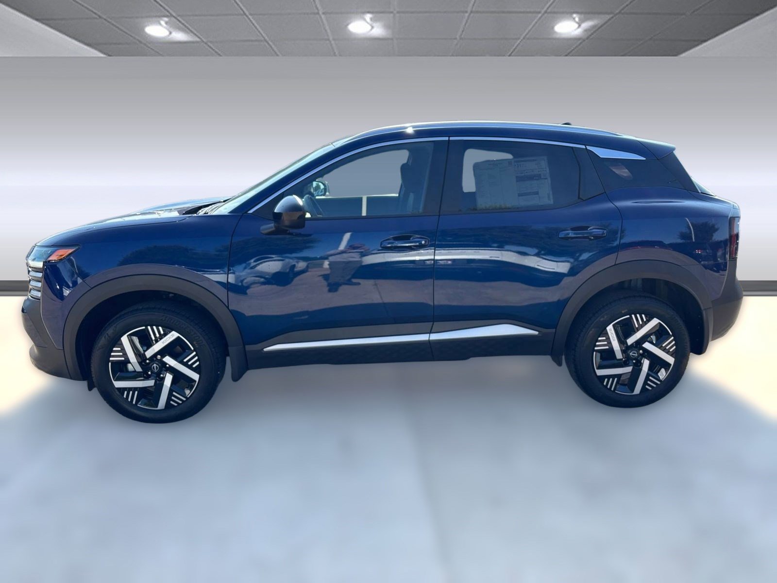 2026 Nissan Kicks SV photo 2