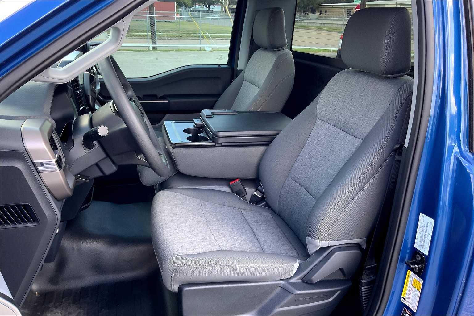 2025 Ford F-150 XL photo 6