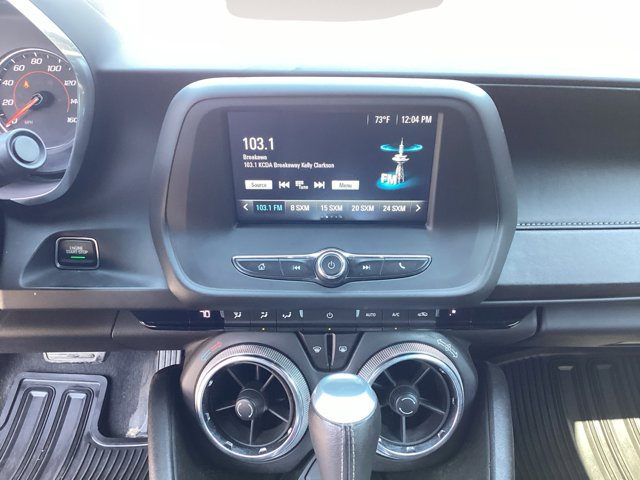 2017 Chevrolet Camaro 1LT photo 11