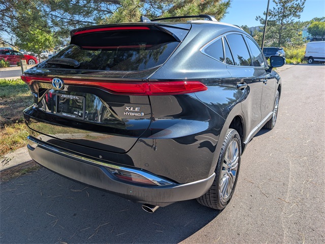 2021 Toyota Venza XLE photo 3