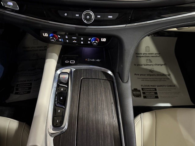 2022 Buick Enclave Avenir photo 17