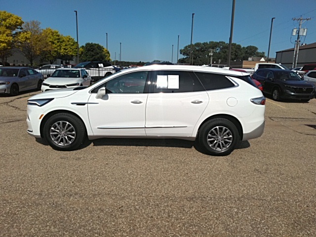2024 Buick Enclave Premium photo 2