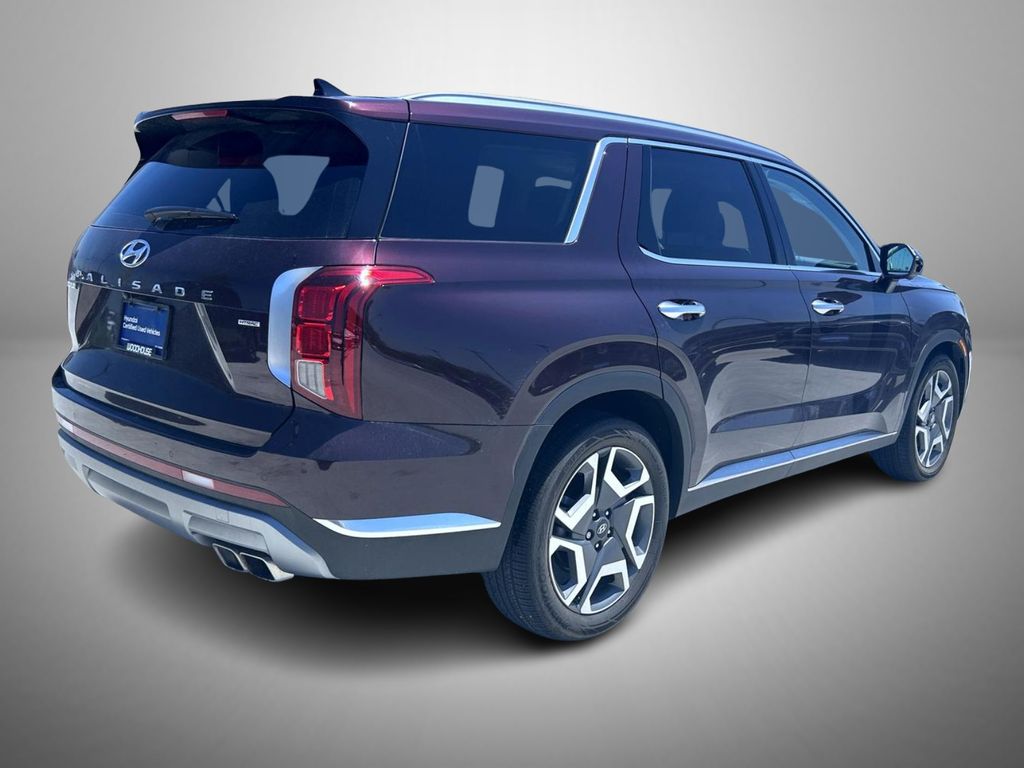 2025 Hyundai Palisade Limited photo 2