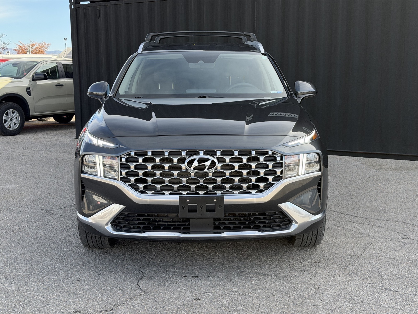 2022 Hyundai Santa Fe SEL photo 2