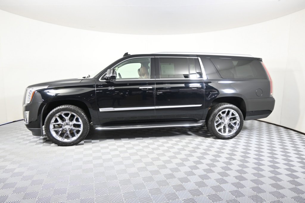 Used 2020 Cadillac Escalade ESV Premium Luxury with VIN 1GYS4JKJ3LR155936 for sale in Forest Lake, Minnesota