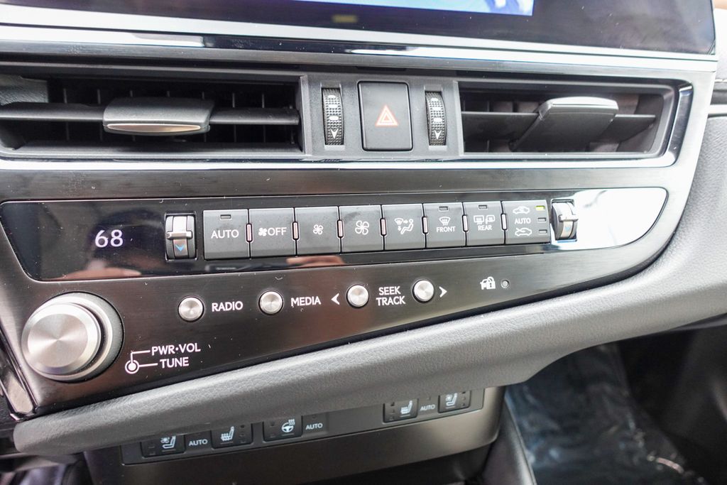 2024 Lexus ES 350 Premium photo 19