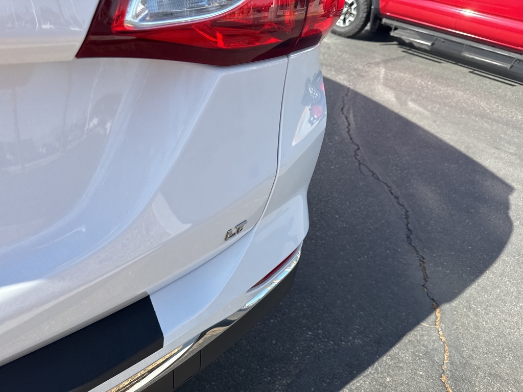 2020 Chevrolet Equinox LT photo 8