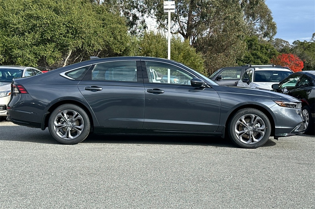 2025 Honda Accord Hybrid EX-L photo 2