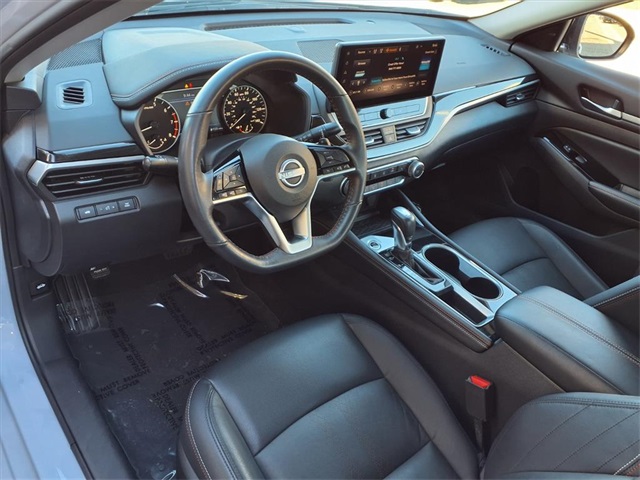 2024 Nissan Altima 2.5 SR photo 4
