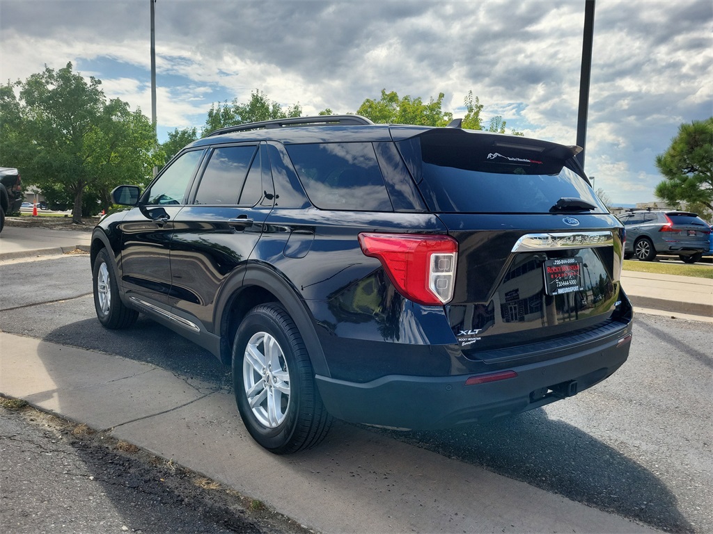 2021 Ford Explorer XLT photo 3
