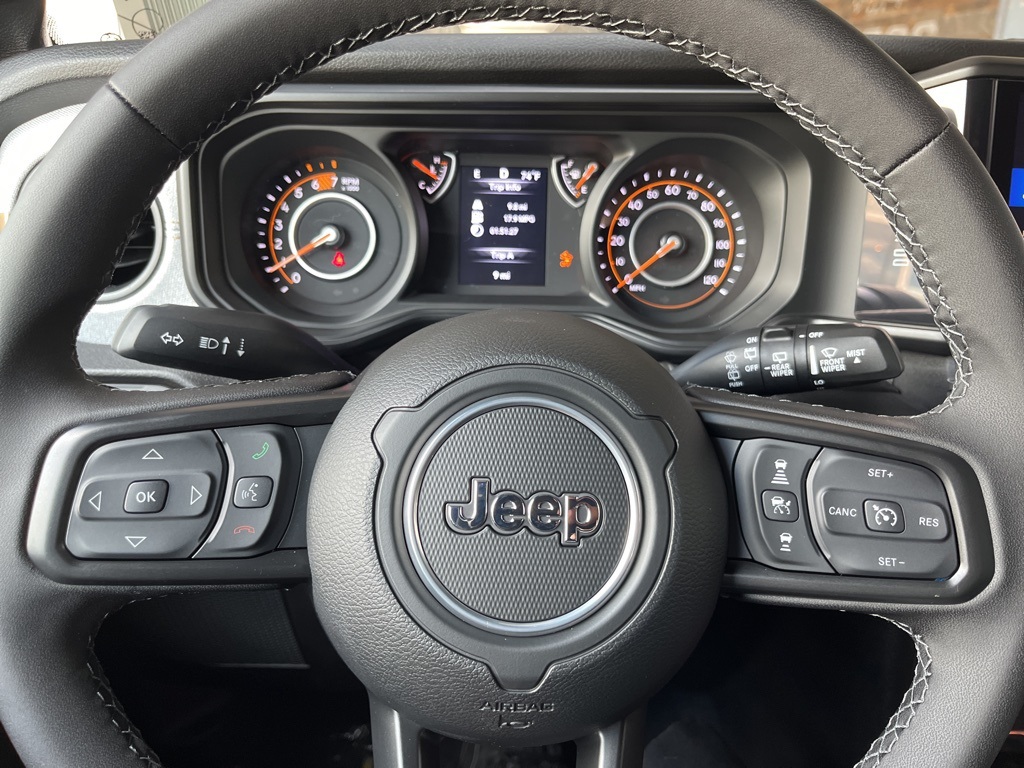 2025 Jeep Wrangler Sport S photo 44