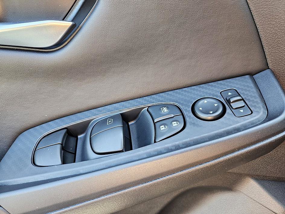2025 Nissan Sentra SV photo 28