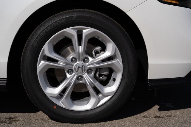 2025 Honda Accord LX photo 11