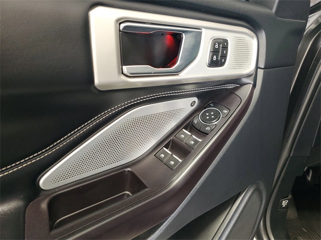 2020 Ford Explorer ST photo 8