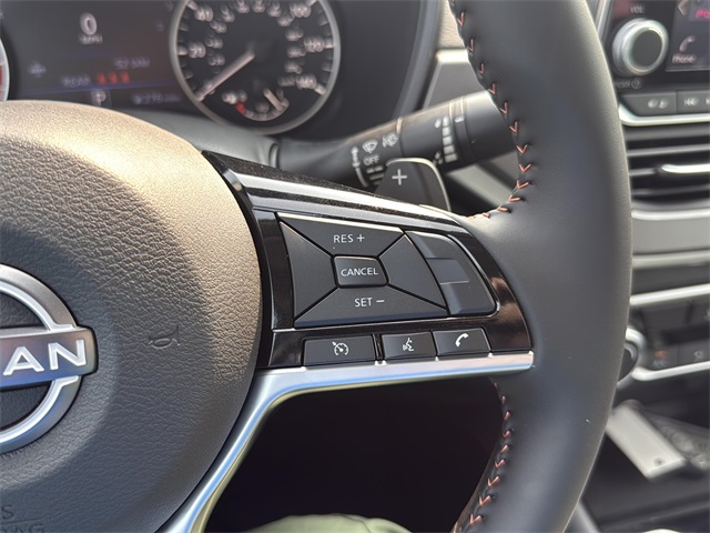 2025 Nissan Altima 2.5 SR photo 19