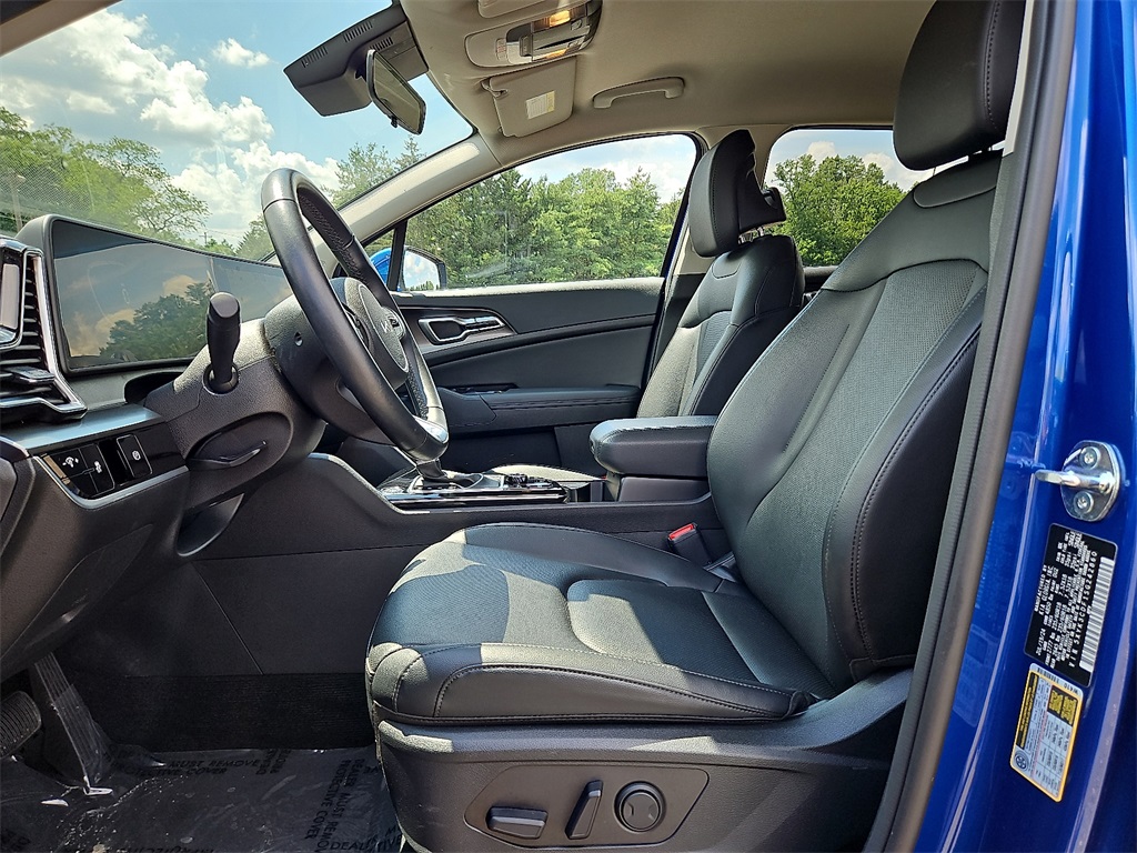 2025 Kia Sportage EX photo 14