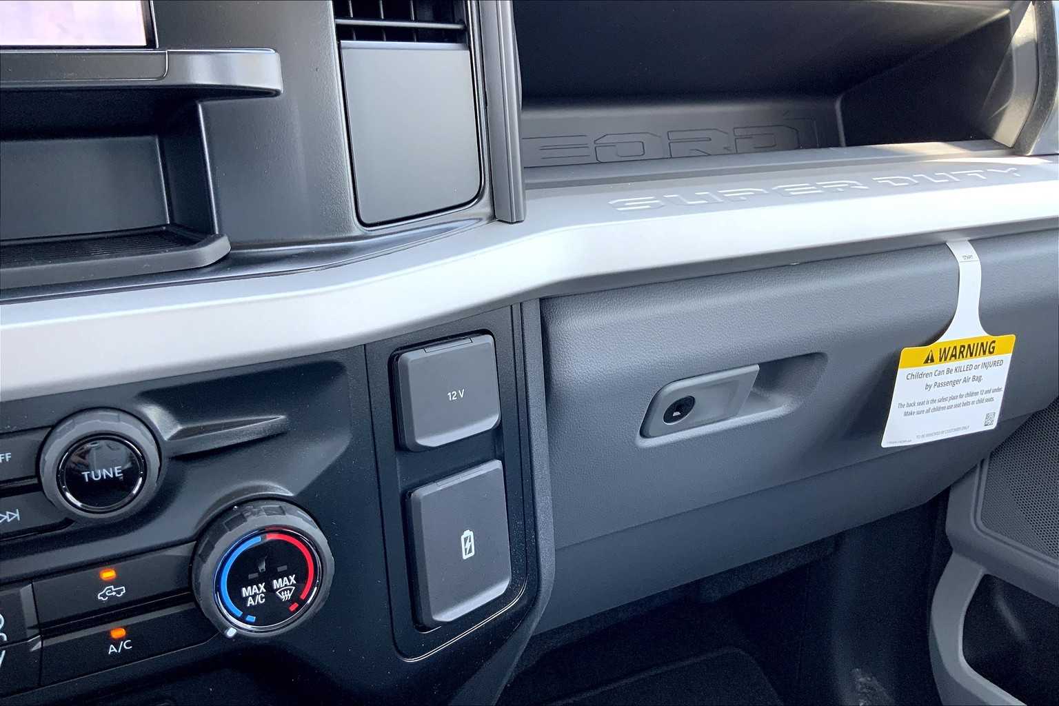 2025 Ford F-250 XL photo 17