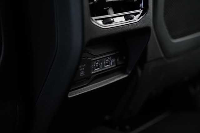 2025 Jeep Grand Cherokee Limited photo 29