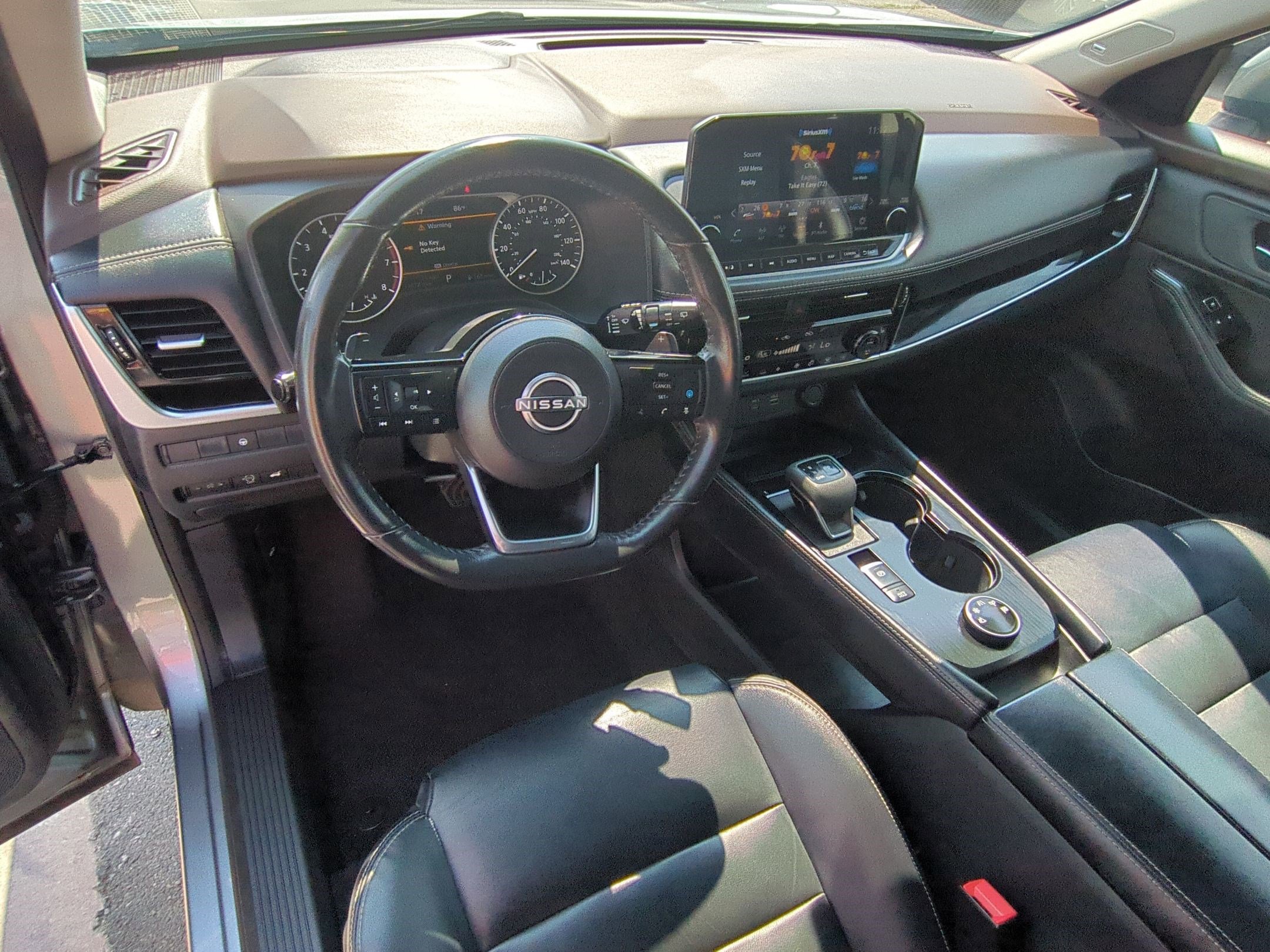 2023 Nissan Rogue SL photo 13