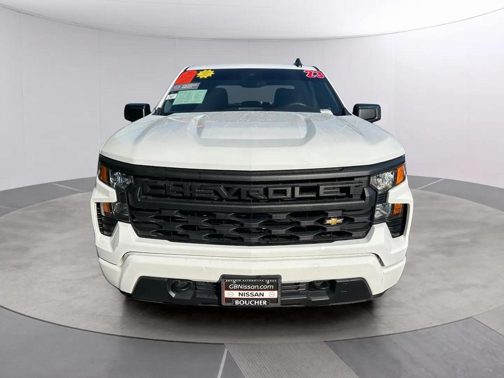 2023 Chevrolet Silverado 1500 Custom photo 9