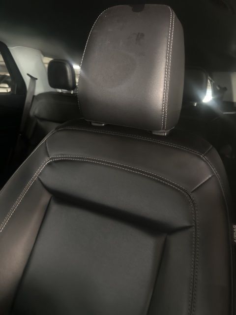 2023 Ford Explorer XLT photo 27