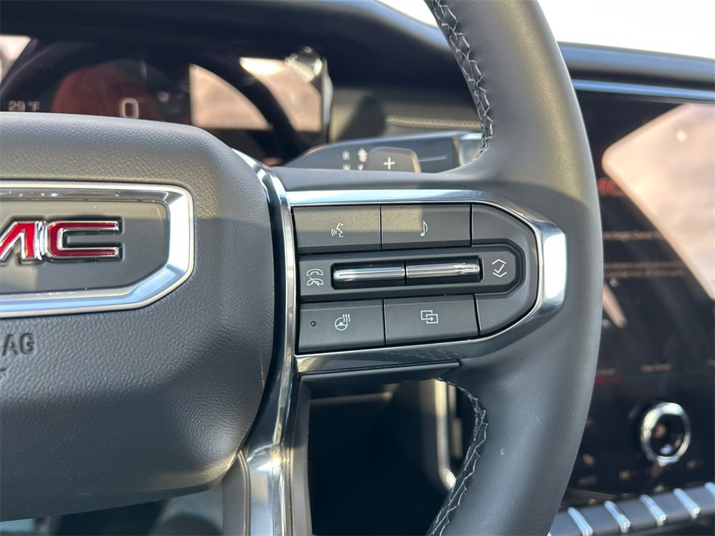 2026 GMC ACADIA - Image 20