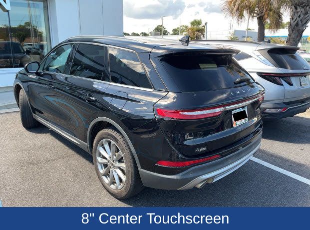 2021 Lincoln Corsair Standard photo 2