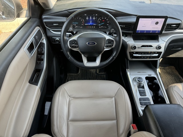 2021 Ford Explorer XLT photo 25