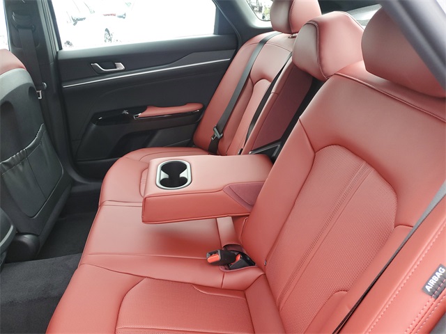 2025 Kia K5 GT-Line photo 7