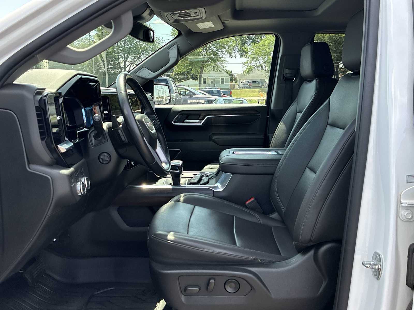 2022 Gmc Sierra 1500 SLT photo 18