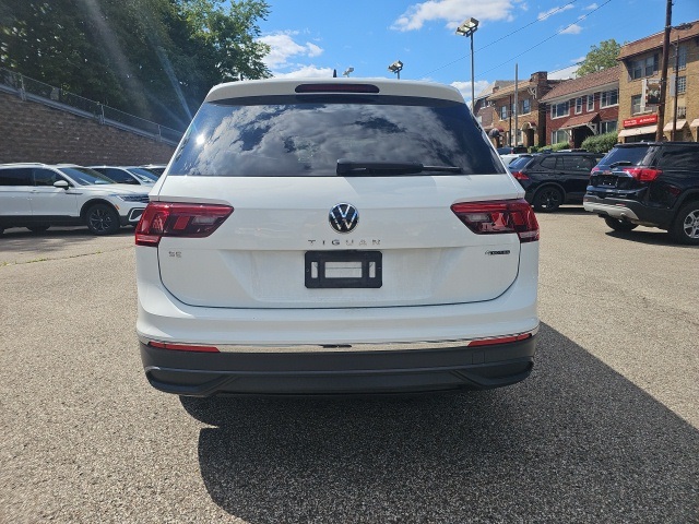 2022 Volkswagen Tiguan SE photo 3