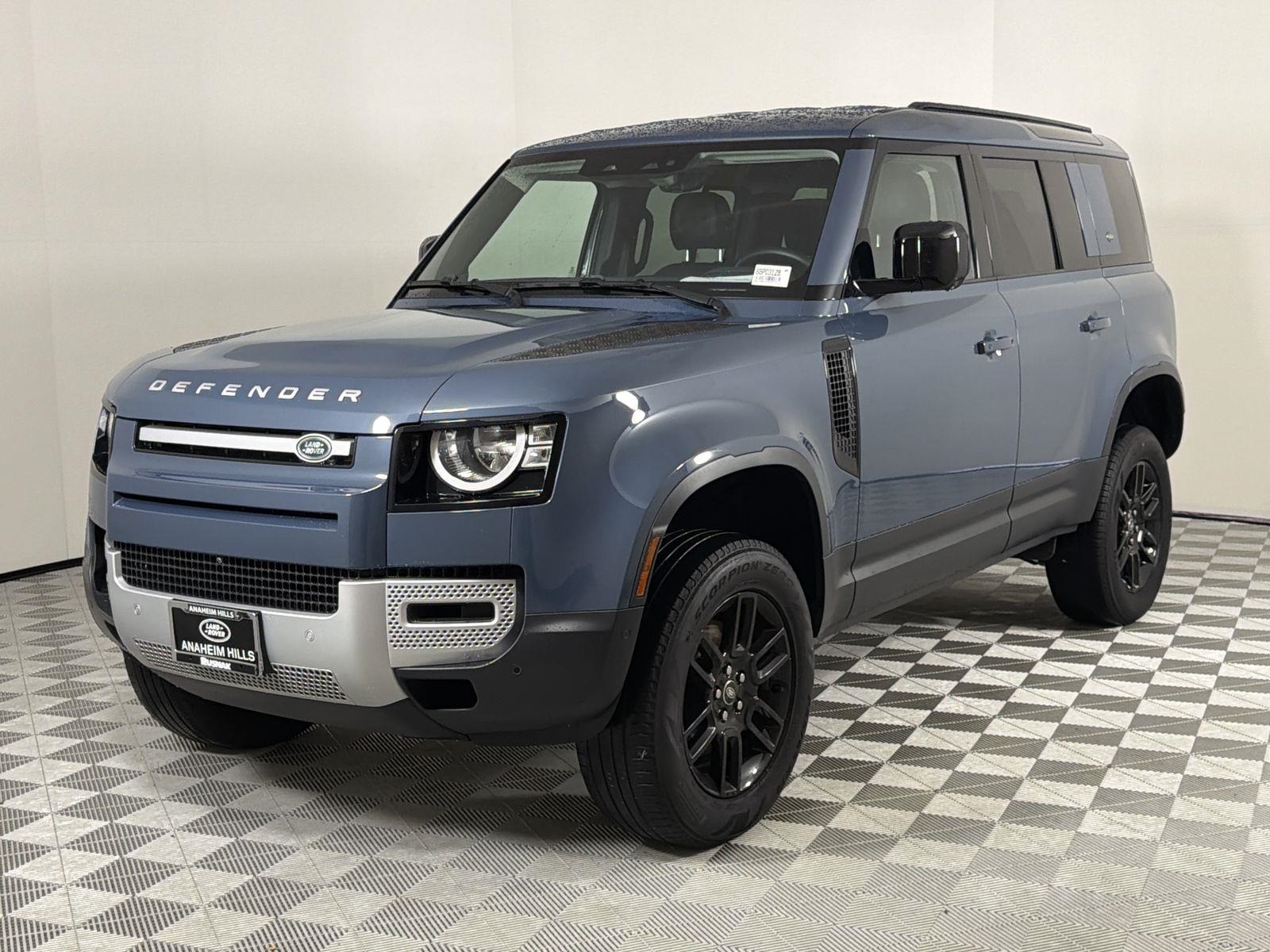 2023 Land Rover Defender S's photo