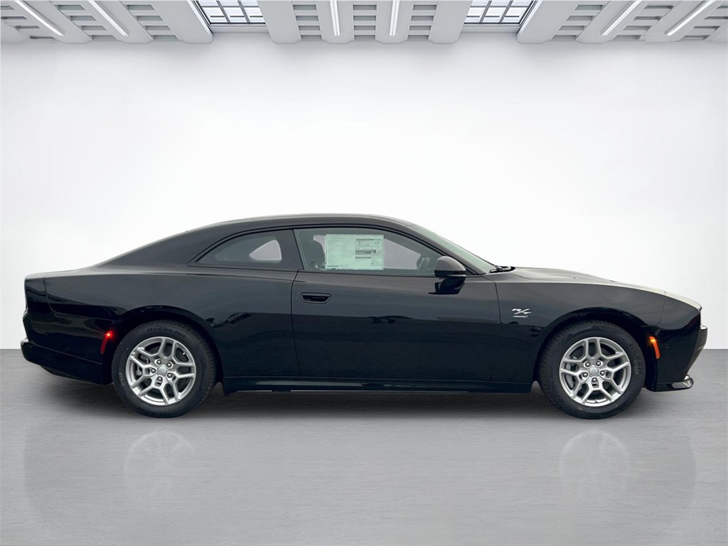 2025 Dodge Charger Daytona R/T photo 2