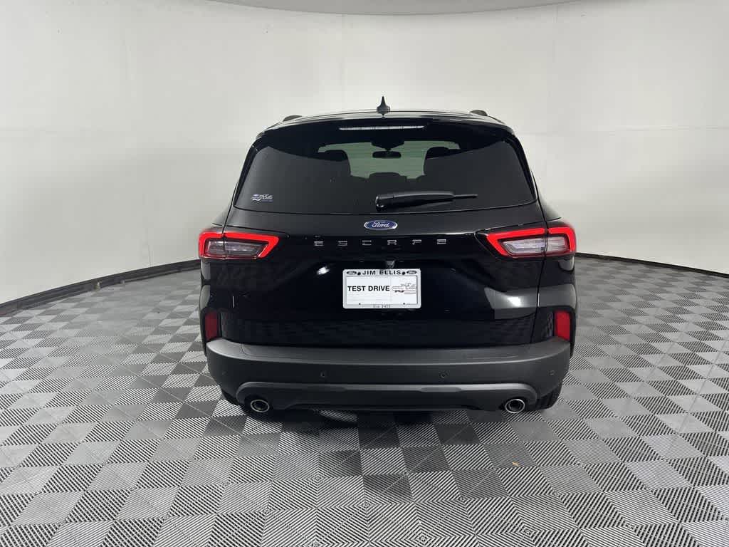 2025 Ford Escape ST-Line photo 3