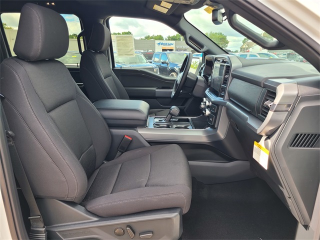 2025 Ford F-150 XLT photo 16