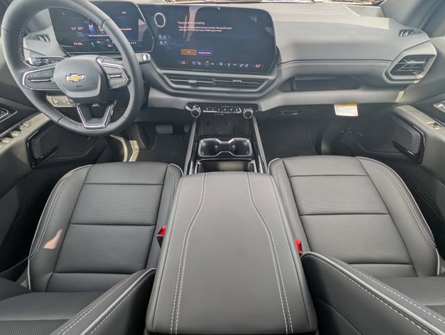 2025 Chevrolet Silverado EV LT photo 26