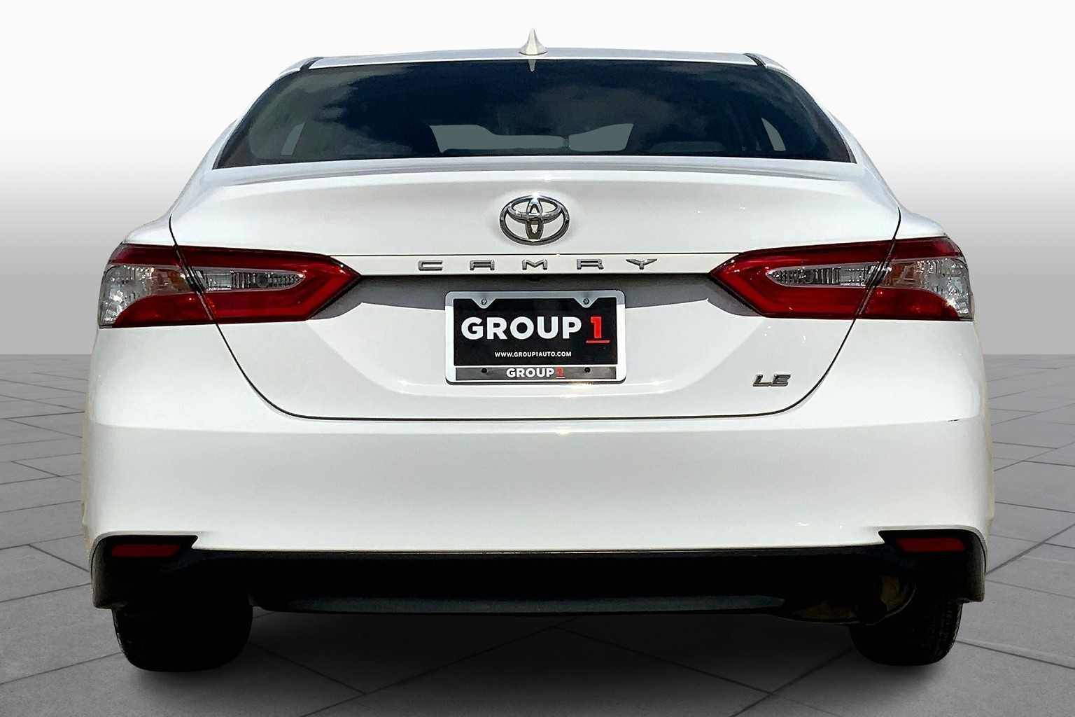 2019 Toyota Camry LE photo 4