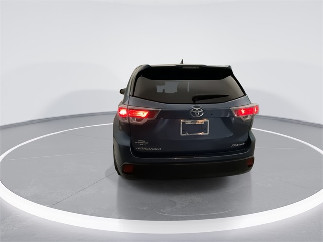 2016 Toyota Highlander XLE photo 3